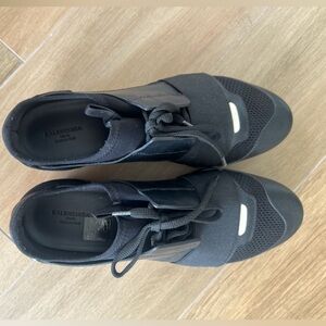 Balenciaga Race Runner Sneakers - Black - Suede, Leather
Size EU 37